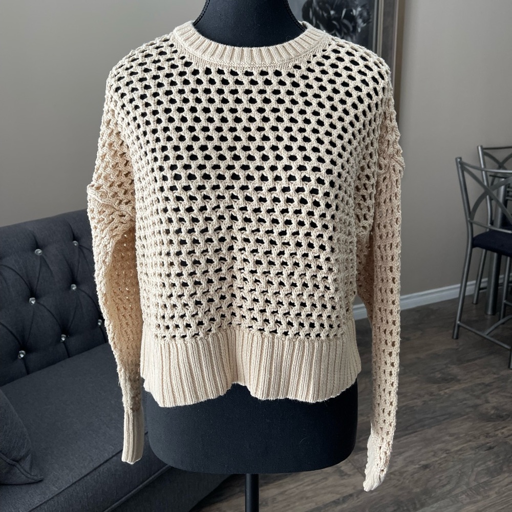 Old Navy Cropped Crotchet Knit Top